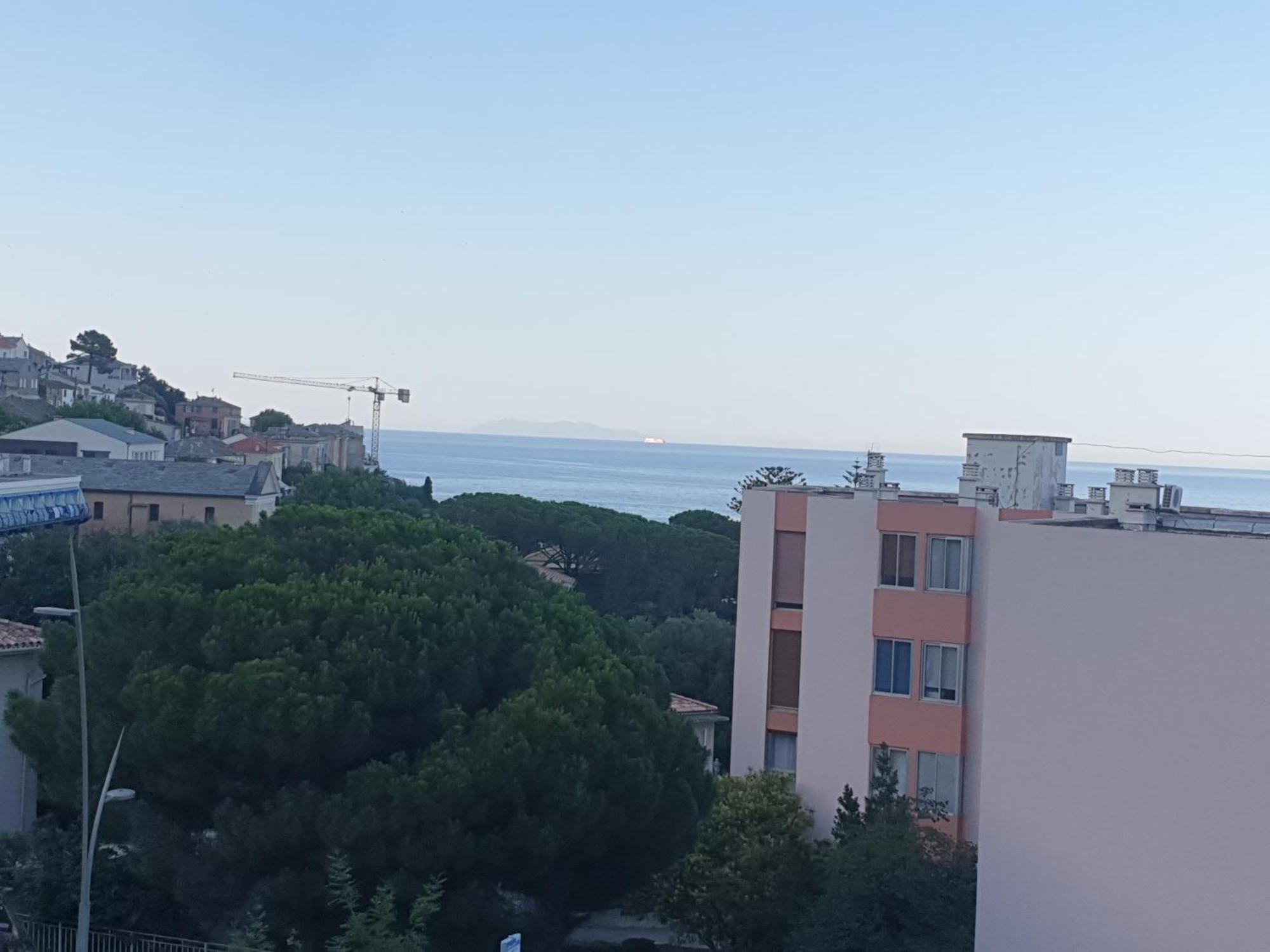 Charmant Studio Vue Mer / Parking / Plage A 200M Bastia  Bilik gambar